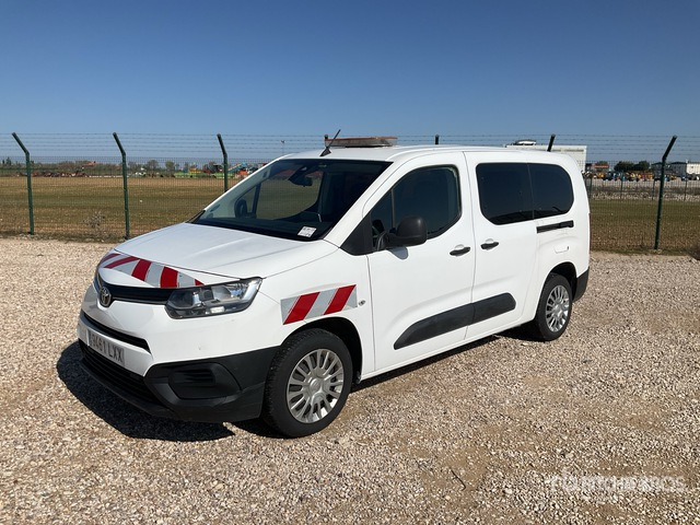 2022 Toyota Proace City Verso 5 Passenger Van - Minibus, Potniški kombi: slika 1 2022 Toyota Proace City Verso 5 Passenger Van - Minibus, Potniški kombi: slika 1