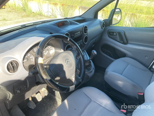2010 Citroen Berlingo HDI 75 Van Truck - Dostavno vozilo: slika 5 2010 Citroen Berlingo HDI 75 Van Truck - Dostavno vozilo: slika 5