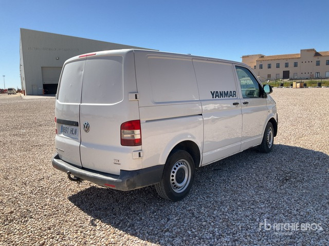 2012 Volkswagen Transporter TDI Motion Cargo Van - Dostavno vozilo: slika 2 2012 Volkswagen Transporter TDI Motion Cargo Van - Dostavno vozilo: slika 2