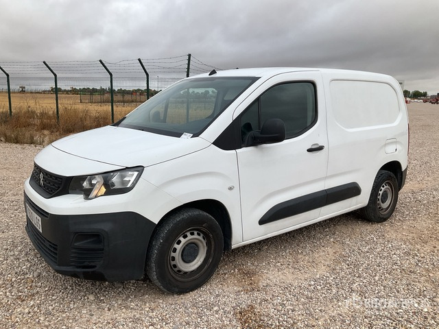 2020 Peugeot Partner Cargo Van - Dostavno vozilo: slika 2 2020 Peugeot Partner Cargo Van - Dostavno vozilo: slika 2