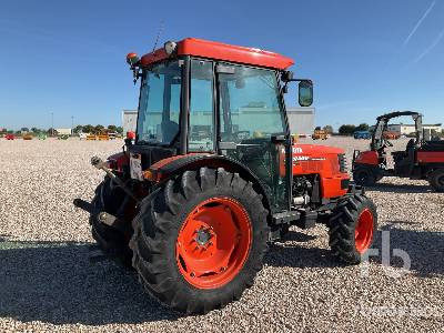 KUBOTA MF8200DTNC - Traktor: slika 3 KUBOTA MF8200DTNC - Traktor: slika 3