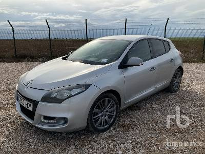 RENAULT MEGANE - Avtomobil: slika 1 RENAULT MEGANE - Avtomobil: slika 1