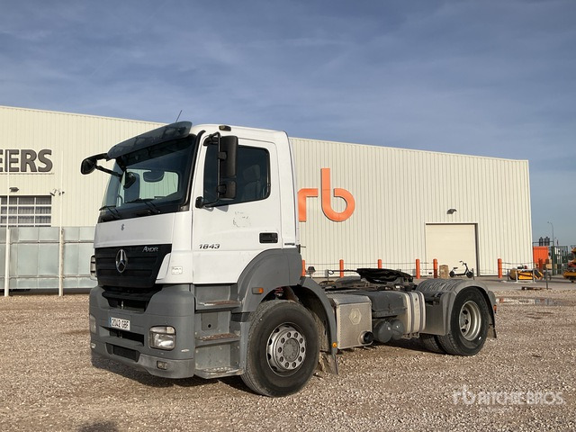 2008 Mercedes Benz Axor 1843LS 4x2 S/A Day Cab Truck Tractor - Vlačilec: slika 2 2008 Mercedes Benz Axor 1843LS 4x2 S/A Day Cab Truck Tractor - Vlačilec: slika 2