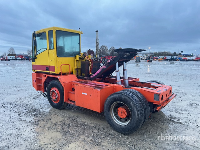 1999 CVS TT2516V Terminal Tractor :Misc. Truck - Terminalski traktor: slika 2 1999 CVS TT2516V Terminal Tractor :Misc. Truck - Terminalski traktor: slika 2
