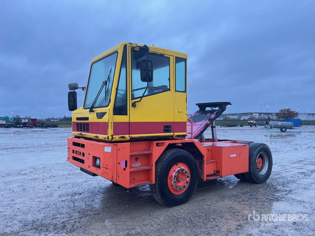 1999 CVS TT2516V Terminal Tractor :Misc. Truck - Terminalski traktor: slika 1 1999 CVS TT2516V Terminal Tractor :Misc. Truck - Terminalski traktor: slika 1