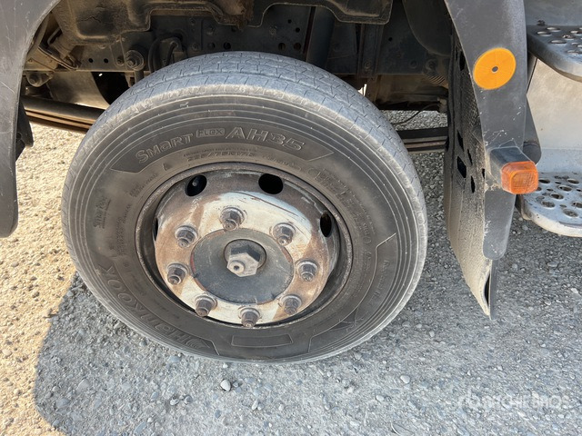 2002 Iveco Eurocargo 80E15 2002 PM 5022 2500 kg on Crew Cab Dump Truck with Crane - Mulčer: slika 5 2002 Iveco Eurocargo 80E15 2002 PM 5022 2500 kg on Crew Cab Dump Truck with Crane - Mulčer: slika 5