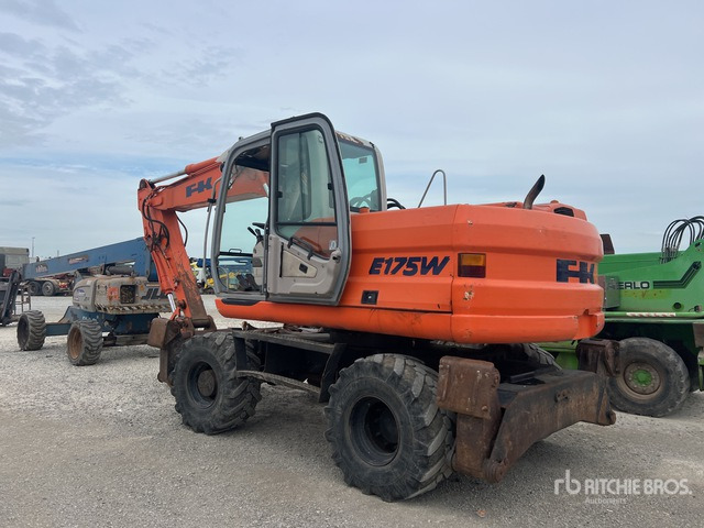 2004 Fiat Kobelco E175W (Inoperable) Wheel Excavator - Bager na kolesih: slika 3 2004 Fiat Kobelco E175W (Inoperable) Wheel Excavator - Bager na kolesih: slika 3