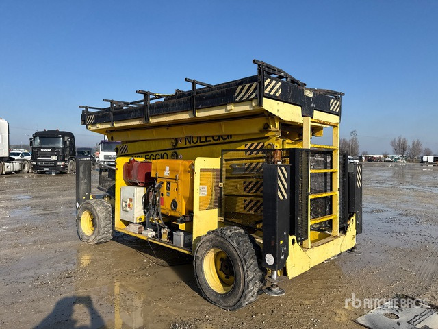 2005 Airo SF1700D (Inoperable) Scissor Lift - Škarjasta dvižna ploščad: slika 3 2005 Airo SF1700D (Inoperable) Scissor Lift - Škarjasta dvižna ploščad: slika 3