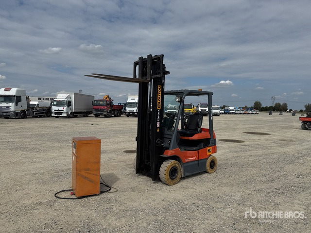 2005 Toyota 7FB18 1750 kg Electric Forklift - Električni viličar: slika 2 2005 Toyota 7FB18 1750 kg Electric Forklift - Električni viličar: slika 2