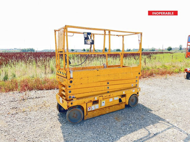 2006 Haulotte Compact 10N Electric (Inoperable) Scissor Lift - Škarjasta dvižna ploščad: slika 1 2006 Haulotte Compact 10N Electric (Inoperable) Scissor Lift - Škarjasta dvižna ploščad: slika 1