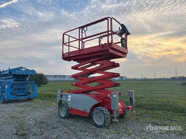 2008 Haulotte Compact12DX Diesel Scissor Lift - Škarjasta dvižna ploščad: slika 1 2008 Haulotte Compact12DX Diesel Scissor Lift - Škarjasta dvižna ploščad: slika 1