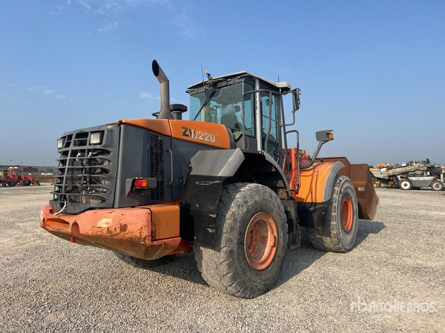 2008 Hitachi ZW220 Wheel Loader - Kolesni nakladalec: slika 4 2008 Hitachi ZW220 Wheel Loader - Kolesni nakladalec: slika 4