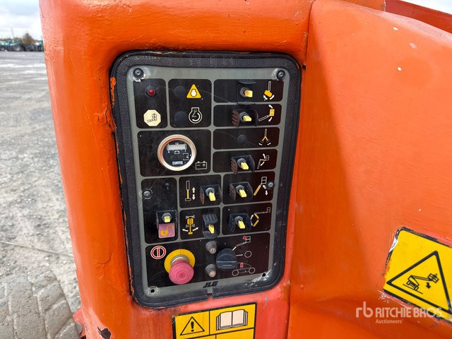 2008 JLG E450AJ Telescopic Boom Lift - Zglobna dvižna ploščad: slika 5 2008 JLG E450AJ Telescopic Boom Lift - Zglobna dvižna ploščad: slika 5