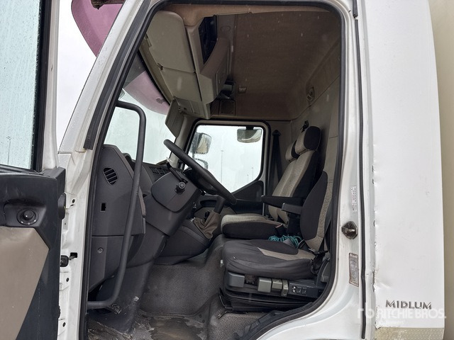 2008 Renault Midlum 220Dxi 4x2 Refrigerated Truck - Tovornjak hladilnik: slika 4 2008 Renault Midlum 220Dxi 4x2 Refrigerated Truck - Tovornjak hladilnik: slika 4