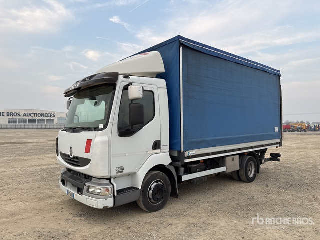 2010 Renault Midlum 215.75 4x2 Curtain Side Truck - Tovornjak s ponjavo: slika 2 2010 Renault Midlum 215.75 4x2 Curtain Side Truck - Tovornjak s ponjavo: slika 2