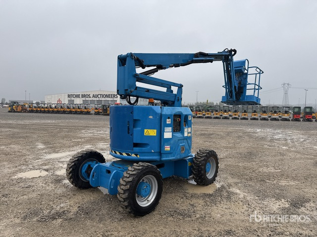 2014 Genie Z-34/22 Diesel Articulating Boom Lift - Zglobna dvižna ploščad: slika 4 2014 Genie Z-34/22 Diesel Articulating Boom Lift - Zglobna dvižna ploščad: slika 4