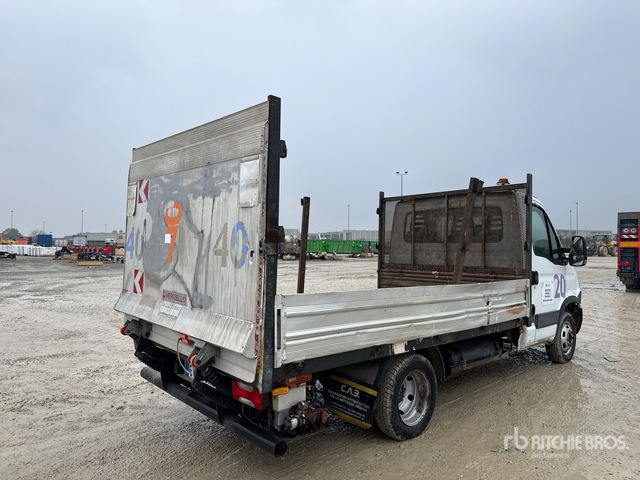 2014 Iveco Daily Flatbed Truck - Tovornjak s kesonom: slika 4 2014 Iveco Daily Flatbed Truck - Tovornjak s kesonom: slika 4
