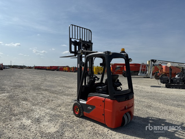 2014 Linde E15-02 1500 kg Electric Forklift - Električni viličar: slika 3 2014 Linde E15-02 1500 kg Electric Forklift - Električni viličar: slika 3