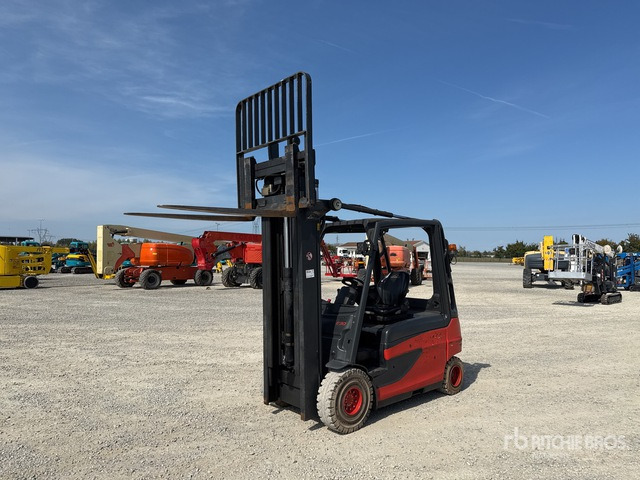 2014 Linde E30L-01 3000 kg Electric Forklift - Električni viličar: slika 1 2014 Linde E30L-01 3000 kg Electric Forklift - Električni viličar: slika 1