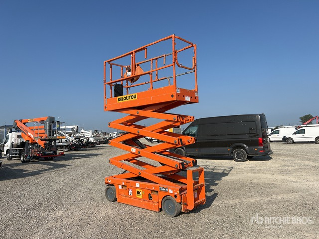 2015 Haulotte Compact 10 Electric Scissor Lift - Škarjasta dvižna ploščad: slika 4 2015 Haulotte Compact 10 Electric Scissor Lift - Škarjasta dvižna ploščad: slika 4