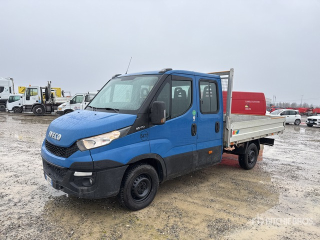 2015 Iveco Daily 33-110 Crew Cab Flatbed Truck - Tovornjak s kesonom: slika 1 2015 Iveco Daily 33-110 Crew Cab Flatbed Truck - Tovornjak s kesonom: slika 1