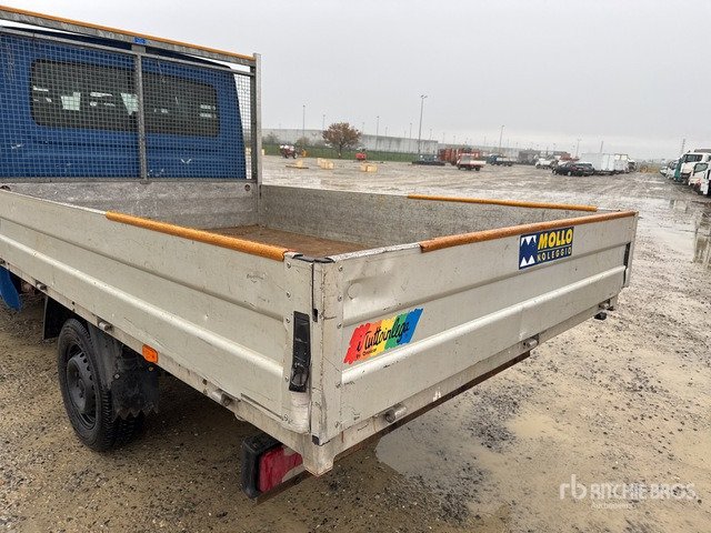 2015 Iveco Daily 33-110 Crew Cab Flatbed Truck - Tovornjak s kesonom: slika 4 2015 Iveco Daily 33-110 Crew Cab Flatbed Truck - Tovornjak s kesonom: slika 4