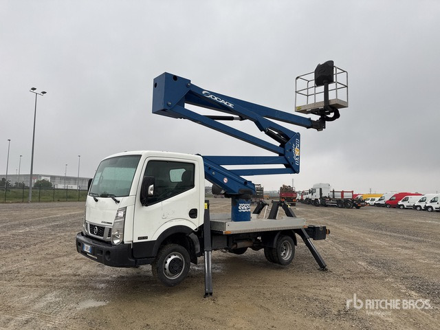 2015 Nissan Cabstar 35.12 2015 Socage DA 320 20 m on Bucket Truck - Dvižna ploščad montirana na tovornjak: slika 1 2015 Nissan Cabstar 35.12 2015 Socage DA 320 20 m on Bucket Truck - Dvižna ploščad montirana na tovornjak: slika 1