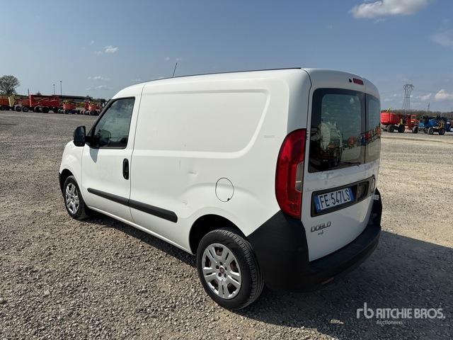 2016 Fiat Doblo Autocarro furgonato - Mali kombi: slika 4 2016 Fiat Doblo Autocarro furgonato - Mali kombi: slika 4
