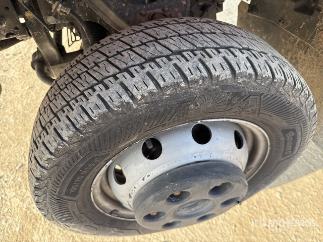 2016 Nissan 2016 Socage T318 18 m on Bucket Truck - Dvižna ploščad montirana na tovornjak: slika 4 2016 Nissan 2016 Socage T318 18 m on Bucket Truck - Dvižna ploščad montirana na tovornjak: slika 4