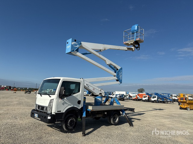 2016 Nissan Cabstar 35.12 2014 Socage DA320 20 m on Bucket Truck - Dvižna ploščad montirana na tovornjak: slika 2 2016 Nissan Cabstar 35.12 2014 Socage DA320 20 m on Bucket Truck - Dvižna ploščad montirana na tovornjak: slika 2