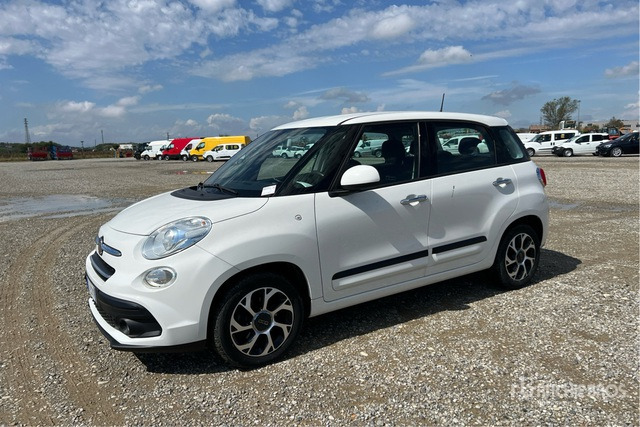 2019 Fiat 500L 1.3 MTJ BUSINESS DUALOGIC 95CV AUTO Automobile - Avtomobil: slika 3 2019 Fiat 500L 1.3 MTJ BUSINESS DUALOGIC 95CV AUTO Automobile - Avtomobil: slika 3