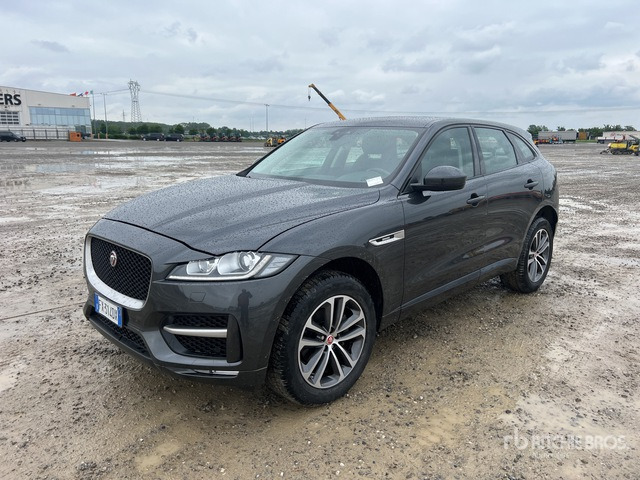 2019 Jaguar F-Pace 2.0D I4 180CV R-SPORT AWD SUV - SUV: slika 1 2019 Jaguar F-Pace 2.0D I4 180CV R-SPORT AWD SUV - SUV: slika 1