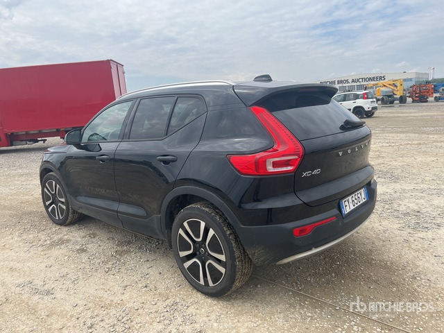 2019 Volvo XC40 D3 AWD GEARTRONIC BUSINESS PLUS SUV - SUV: slika 4 2019 Volvo XC40 D3 AWD GEARTRONIC BUSINESS PLUS SUV - SUV: slika 4