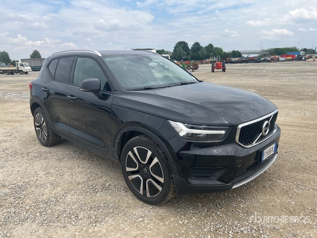 2019 Volvo XC40 D3 AWD GEARTRONIC BUSINESS PLUS SUV - SUV: slika 2 2019 Volvo XC40 D3 AWD GEARTRONIC BUSINESS PLUS SUV - SUV: slika 2
