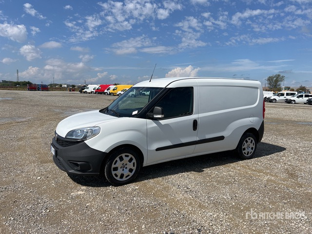 2020 Fiat Doblo CARGO MAXI 1.6 MJET 120CV LOUNGE Van Truck - Mali kombi: slika 1 2020 Fiat Doblo CARGO MAXI 1.6 MJET 120CV LOUNGE Van Truck - Mali kombi: slika 1