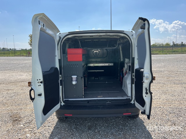 2020 Fiat Doblo CARGO MAXI 1.6 MJET 120CV LOUNGE Van Truck - Mali kombi: slika 4 2020 Fiat Doblo CARGO MAXI 1.6 MJET 120CV LOUNGE Van Truck - Mali kombi: slika 4