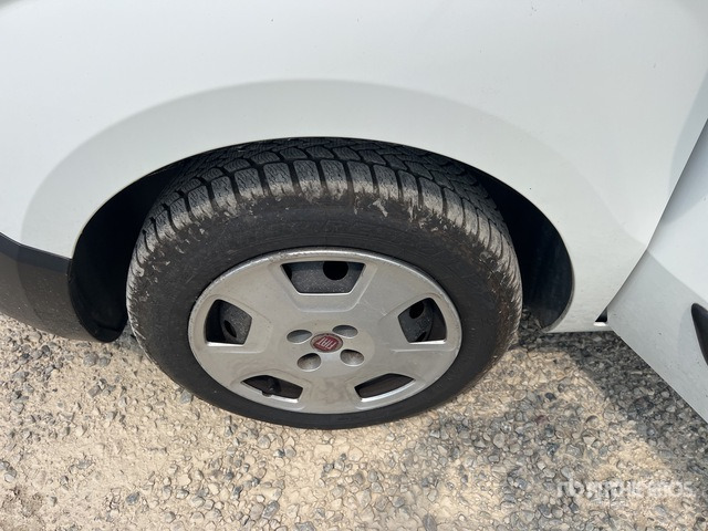2020 Fiat Fiorino Autocarro furgonato - Mali kombi: slika 5 2020 Fiat Fiorino Autocarro furgonato - Mali kombi: slika 5