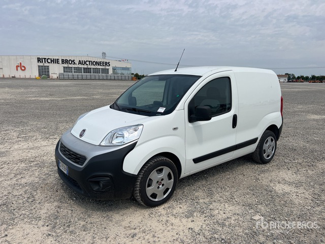 2020 Fiat Fiorino Autocarro furgonato - Mali kombi: slika 1 2020 Fiat Fiorino Autocarro furgonato - Mali kombi: slika 1