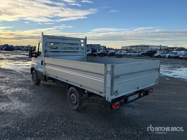 2020 Iveco Daily 35S14 4x2 Flatbed Truck - Tovornjak s kesonom: slika 2 2020 Iveco Daily 35S14 4x2 Flatbed Truck - Tovornjak s kesonom: slika 2