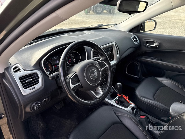 2020 Jeep Compass 2.0 MJET II 140CV BUSINESS 4WD AUTO SUV - SUV: slika 4 2020 Jeep Compass 2.0 MJET II 140CV BUSINESS 4WD AUTO SUV - SUV: slika 4