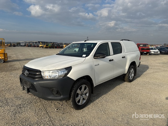 2020 Toyota Hilux Crew Cab Pickup - Poltovornjak: slika 1 2020 Toyota Hilux Crew Cab Pickup - Poltovornjak: slika 1