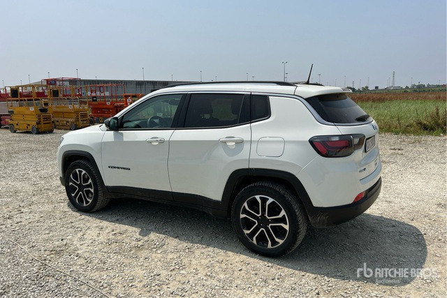 2021 Jeep Compass 1.3 T4 PHEV 190CV LIMITED 4XE SUV - SUV: slika 2 2021 Jeep Compass 1.3 T4 PHEV 190CV LIMITED 4XE SUV - SUV: slika 2