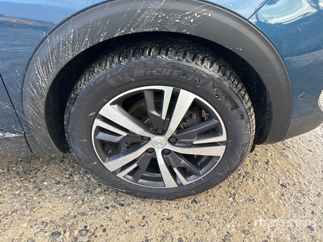 2021 Peugeot 5008 BLUEHDI 130CV ALLURE EAT8 S/S AUT. SUV - SUV: slika 4 2021 Peugeot 5008 BLUEHDI 130CV ALLURE EAT8 S/S AUT. SUV - SUV: slika 4