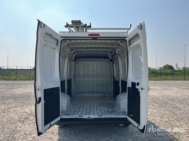 2021 Peugeot Boxer 333 L2H2 2.2 BLUEHDI 140CV S&S Van Truck - Mali kombi: slika 5 2021 Peugeot Boxer 333 L2H2 2.2 BLUEHDI 140CV S&S Van Truck - Mali kombi: slika 5