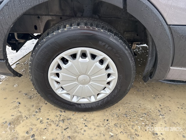 2015 Ford Transit 310T125 6-Seat Mini Bus - Avtobus: slika 5 2015 Ford Transit 310T125 6-Seat Mini Bus - Avtobus: slika 5