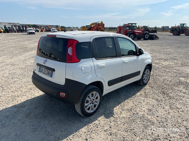 2014 Fiat Panda 1.3 MTJ 75CV E5 4X4 Cargo Van - Dostavno vozilo: slika 4 2014 Fiat Panda 1.3 MTJ 75CV E5 4X4 Cargo Van - Dostavno vozilo: slika 4