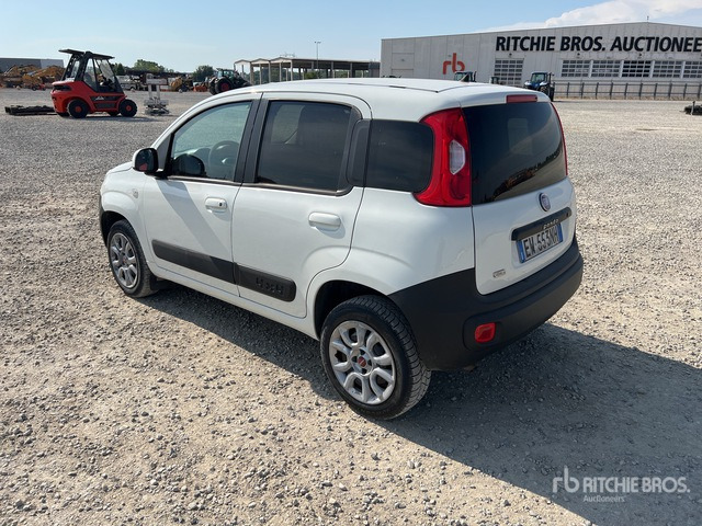 2014 Fiat Panda 1.3 MTJ 75CV E5 4X4 Cargo Van - Dostavno vozilo: slika 3 2014 Fiat Panda 1.3 MTJ 75CV E5 4X4 Cargo Van - Dostavno vozilo: slika 3