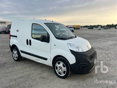 FIAT FIORINO 1.3 MTJ 16V 75CV SX - Tovornjak zabojnik: slika 4 FIAT FIORINO 1.3 MTJ 16V 75CV SX - Tovornjak zabojnik: slika 4