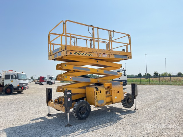 Haulotte H15SX Scissor Lift - Škarjasta dvižna ploščad: slika 4 Haulotte H15SX Scissor Lift - Škarjasta dvižna ploščad: slika 4