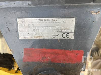 NEW HOLLAND E18R - Mini bager: slika 5 NEW HOLLAND E18R - Mini bager: slika 5